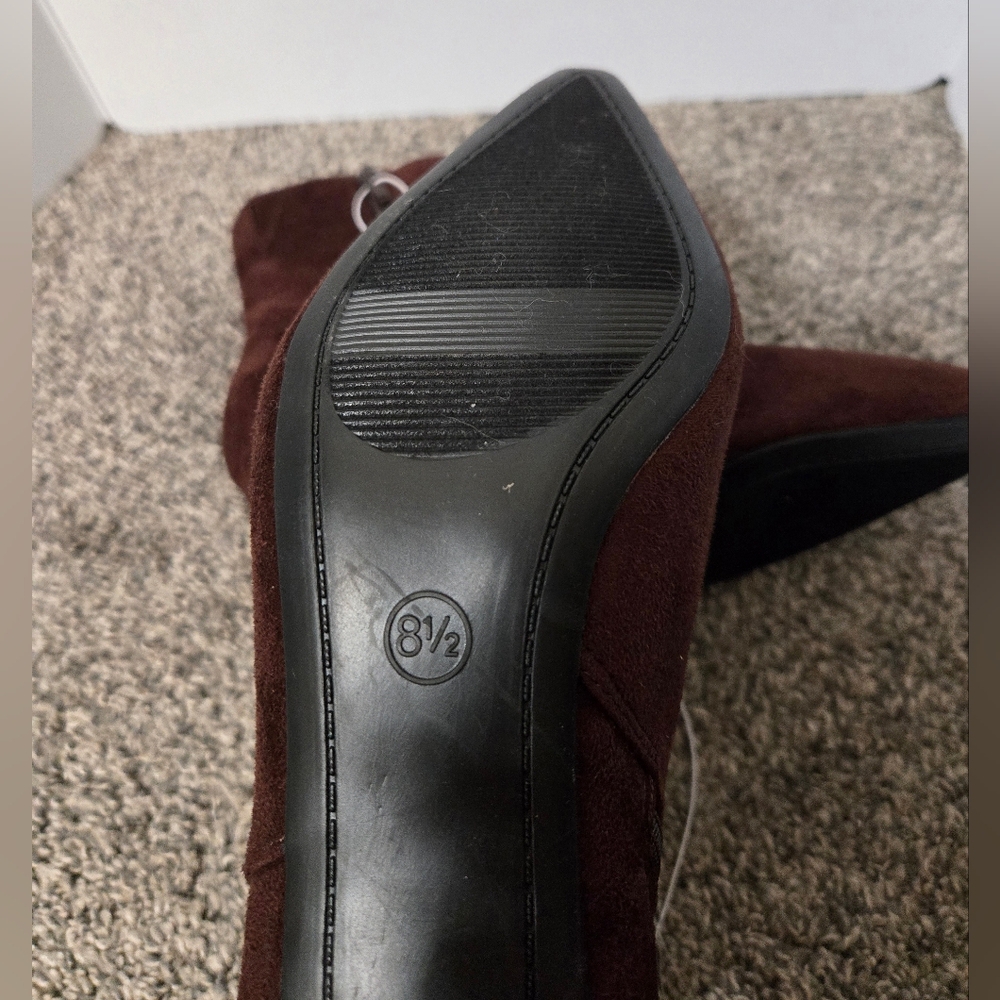 Brown Faux Suede Boots, Zips Up the Side, Universal Thread, Sz8.5, New With Tags - Picture 6 of 10